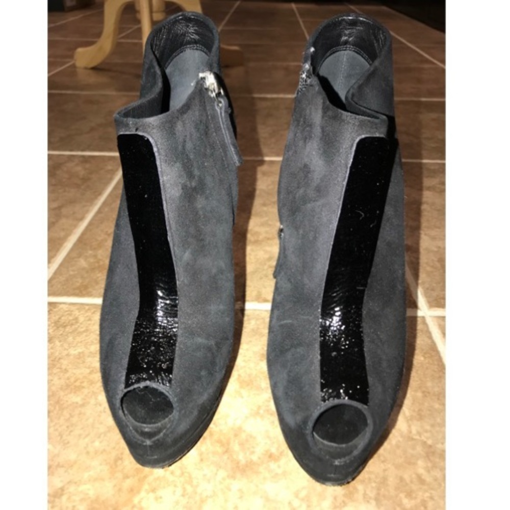 Giuseppe Zanotti  - Black Suede Peep Toe Booties